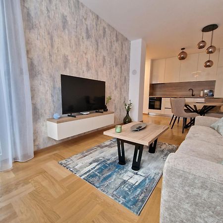 Moments Banja Luka Apartment Ngoại thất bức ảnh
